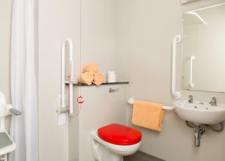 St. Patrick's Care Centre, Baldoyle – Ensuite Bathroom